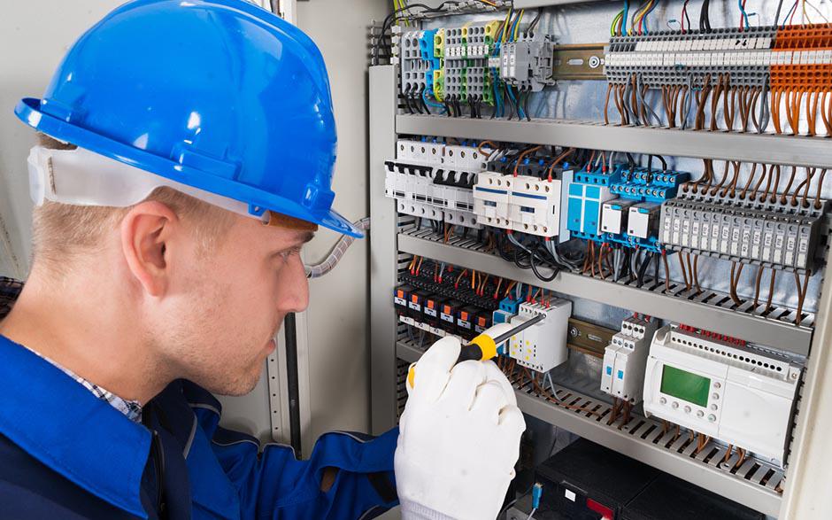 électricien de maintenance La Celle-Saint-Cloud